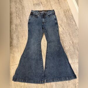 Wrangler Women's Retro Flare Jeans